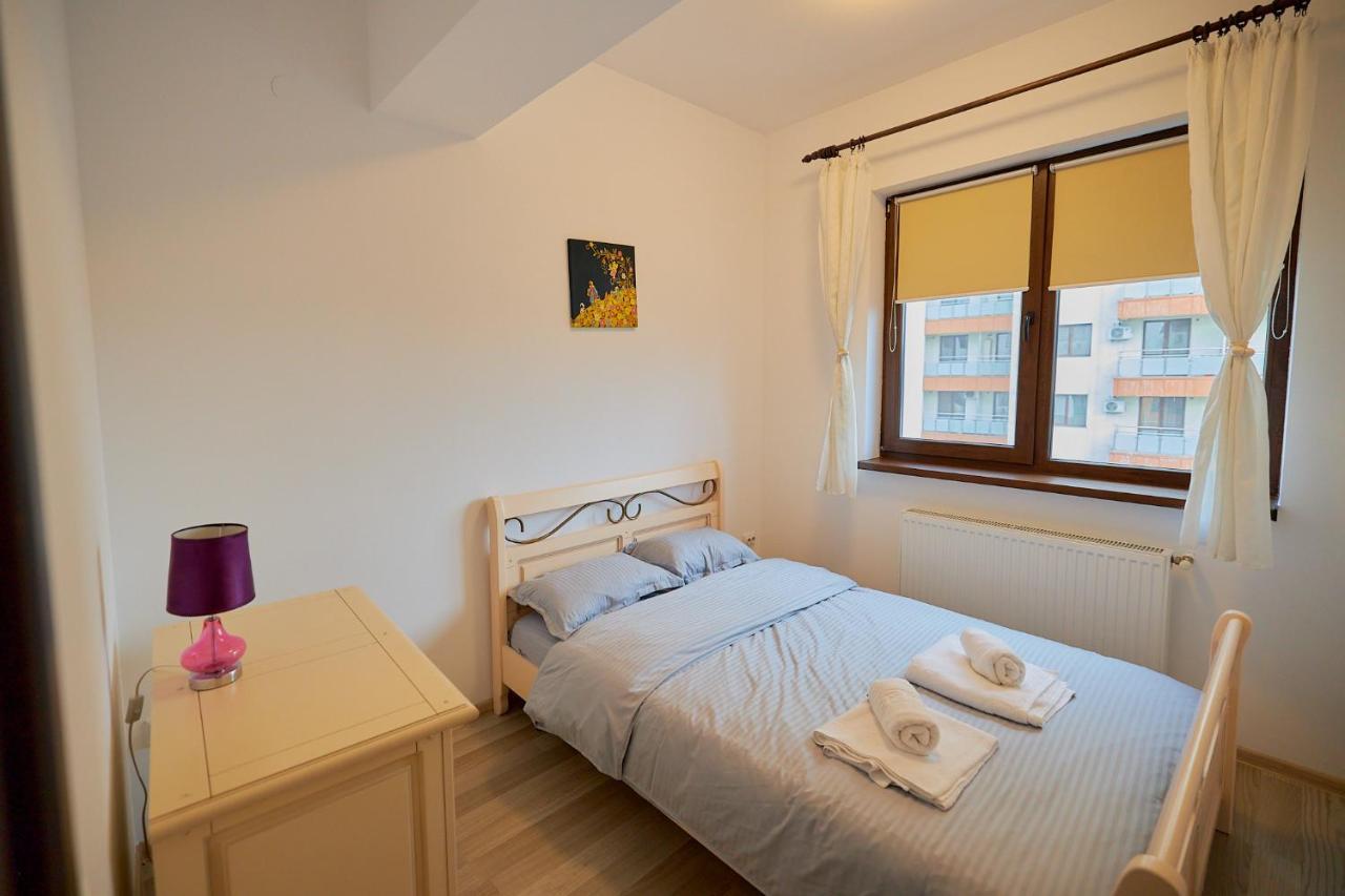 Apartment Cozy 3 Bedroom In Centre Of Mall *